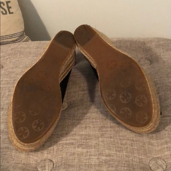 Tory Burch Filipa Black Canvas wedge espadrille - Picture 5 of 5